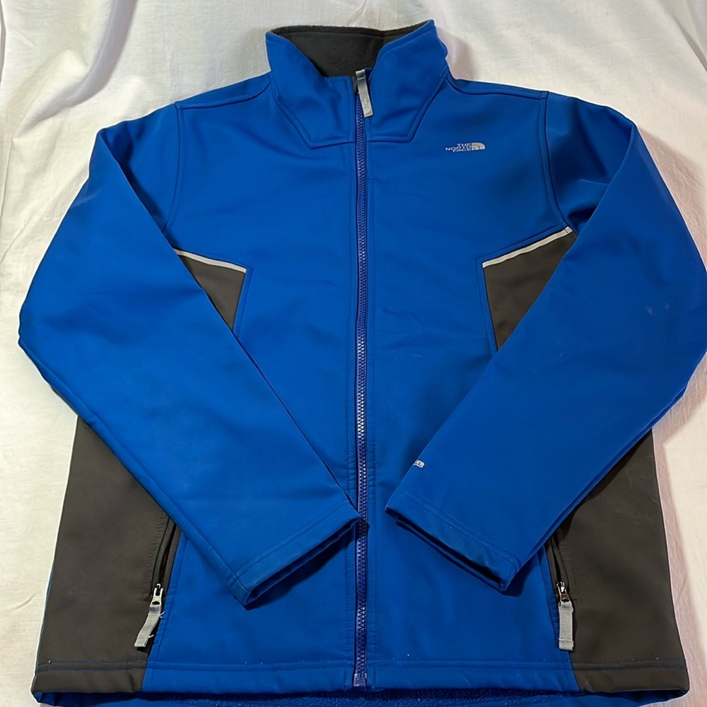North Face windproof soft shell jacket, youth XL (18/20)